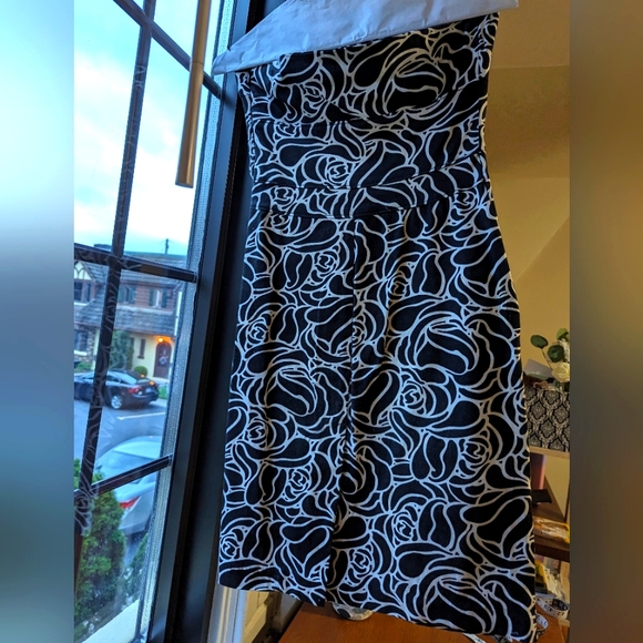 Strapless Guess Dress XS - Picture 3 of 6